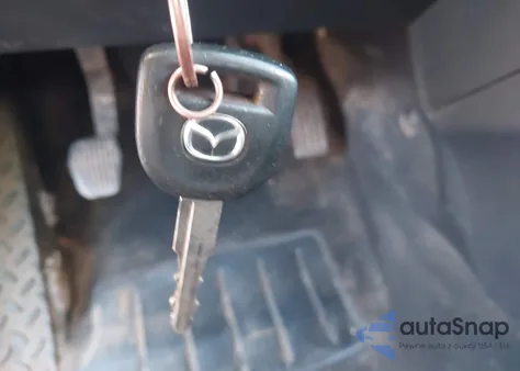 2004 Mazda Mazda3 S из США, поврежденный, VIN JM1BK323241165835